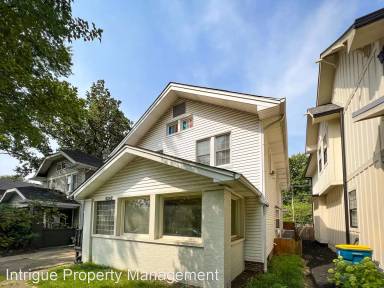 Main picture of 5242 N Park Ave