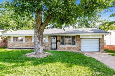 Main picture of 933 Lebon Dr