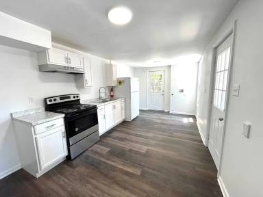 Main picture of 332 S 9th St