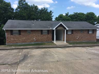 Main picture of 473-523 W Spruce St