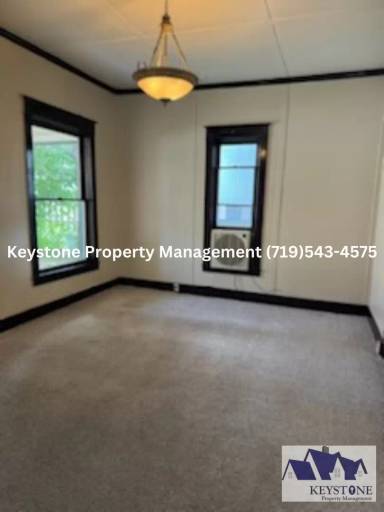 Main picture of 408 W 13th St