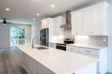 Main picture of 340 Eugenia St SW