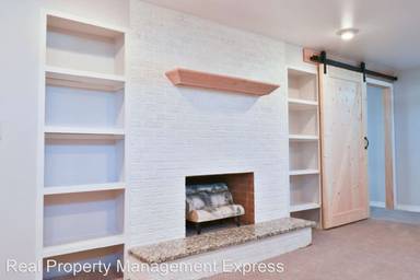 Main picture of 3005 E 22nd St