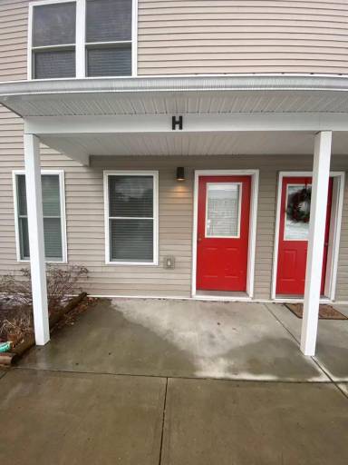 Main picture of 31 Sumner Ln