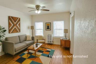 Main picture of 1185 E Vernon Ave