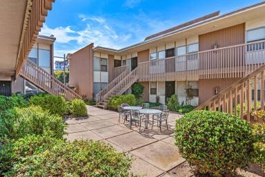 Main picture of 3820 Georgia St