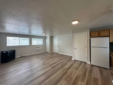 Main picture of 230 Arletta St
