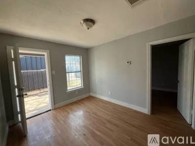 Main picture of 3121 Rosalie St