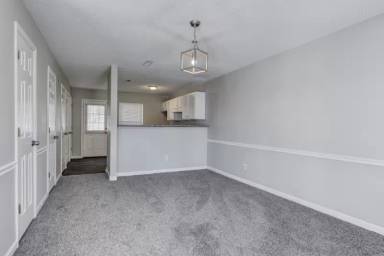 Main picture of 131 Fairfax Ave