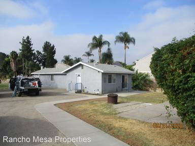 Main picture of 8883 Valencia St