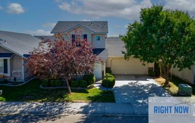 Main picture of 885 E 4th St