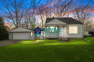 Main picture of 131 Doremus Ave