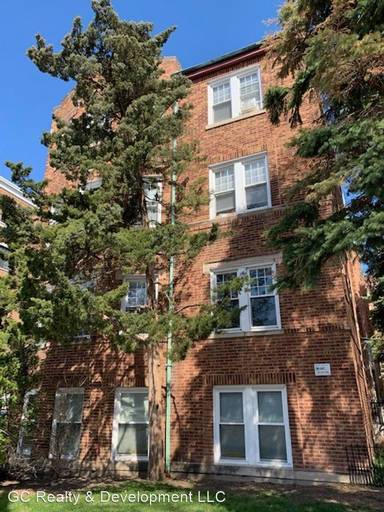 Main picture of 15 S Spring Ave