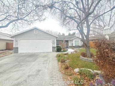Main picture of 1281 N Hampton Rd