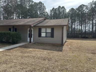 Main picture of 107 Jay Ln