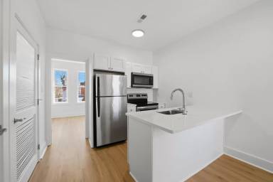 Main picture of 3624 N 19th St
