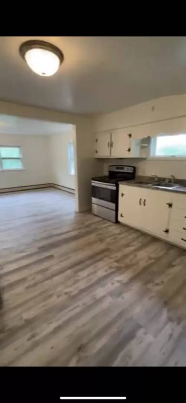 Main picture of 710 Valentine St