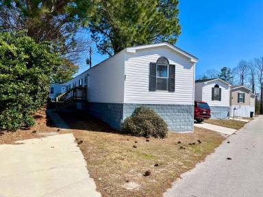 Main picture of 553 Corbin St
