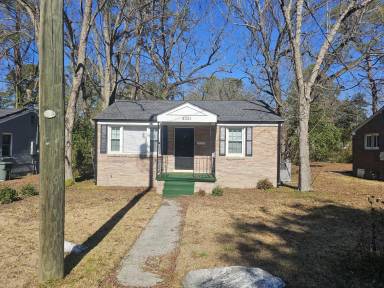 Main picture of 2321 Chappelle St