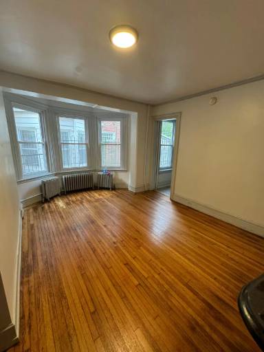 Main picture of 202 S 41st St