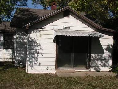 Main picture of 1820 SE 21st St