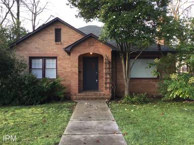 Main picture of 602 Sycamore St