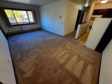 Main picture of 617 W Willow St
