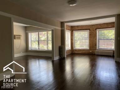 Main picture of 724 W Cornelia Ave