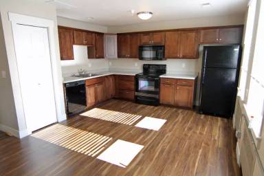 Main picture of 623 S Wolcott St