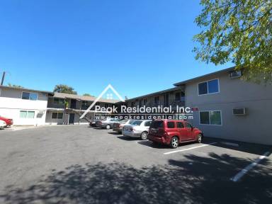 Main picture of 3240 Bell St