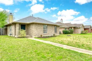 Main picture of 806 Azalea Ct