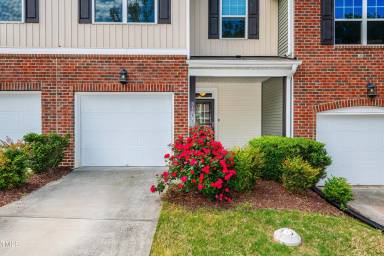 Main picture of 514 Great Eno Path