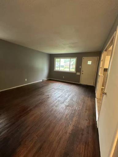 Main picture of 4002 E 150th St