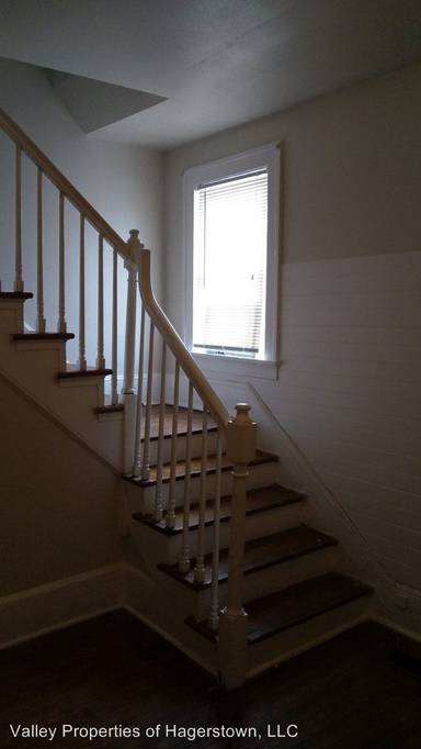 Main picture of 812 W Washington St