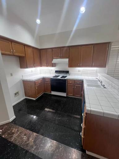 Main picture of 8563 Summit Brook Ct
