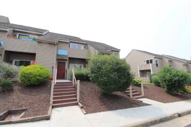 Main picture of 1324 Bradley Dr