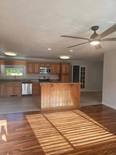 Main picture of 1068 Sharon Dr