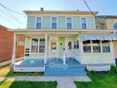 Main picture of 520 Frederick St