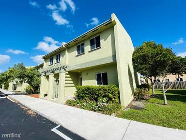 Main picture of 20437 NW 15th Ave