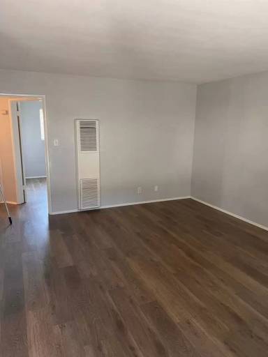 Main picture of 7647 Milton Ave