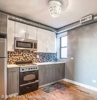 Main picture of 108 E 4th St