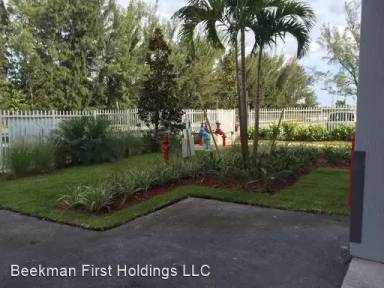 Main picture of 260 NW 71st Ave