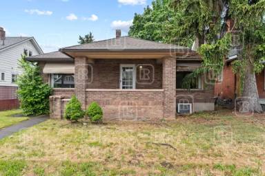 Main picture of 808 E Mission Ave