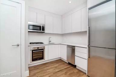 Main picture of 130 Martense