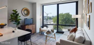 Main picture of 741 N Aberdeen St