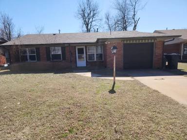 Main picture of 412 NW 80th St