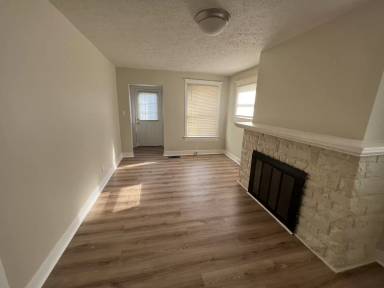 Main picture of 3911 Larkwood Ave