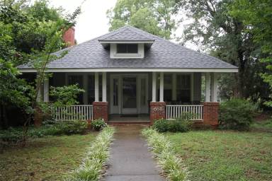 Main picture of 664 Norwood St