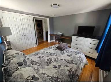 Main picture of 99 Dewitt Pl