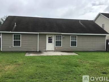 Main picture of 43 Willow Lakes Dr